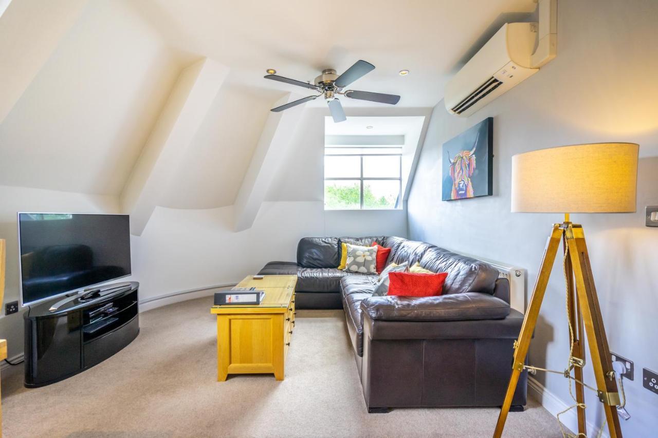 7 Aspire Apartment York Luaran gambar