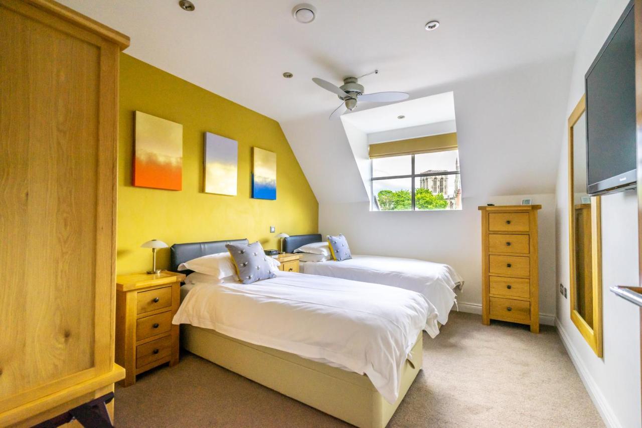 7 Aspire Apartment York Luaran gambar