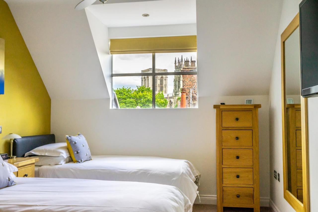 7 Aspire Apartment York Luaran gambar